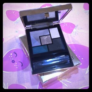 Ysl couture palette collector in urban escape